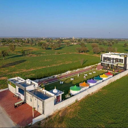 Iris Heaven'Z By Radha Rani Resort Divisione di Divisione di Jaipur Esterno foto