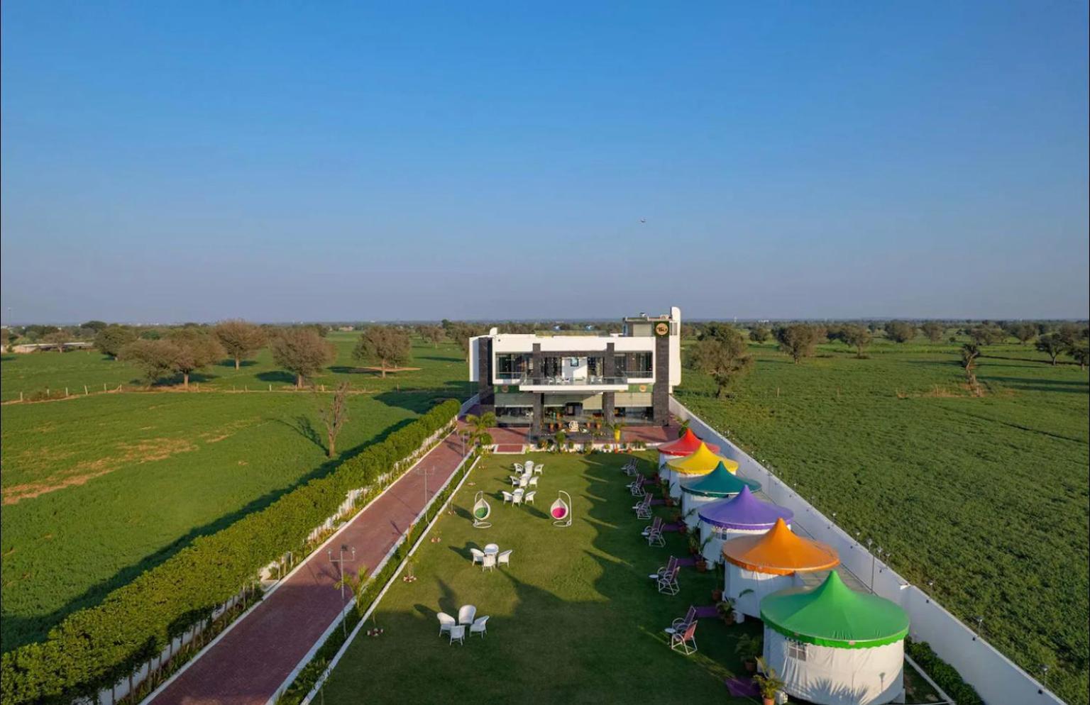Iris Heaven'Z By Radha Rani Resort Divisione di Divisione di Jaipur Esterno foto