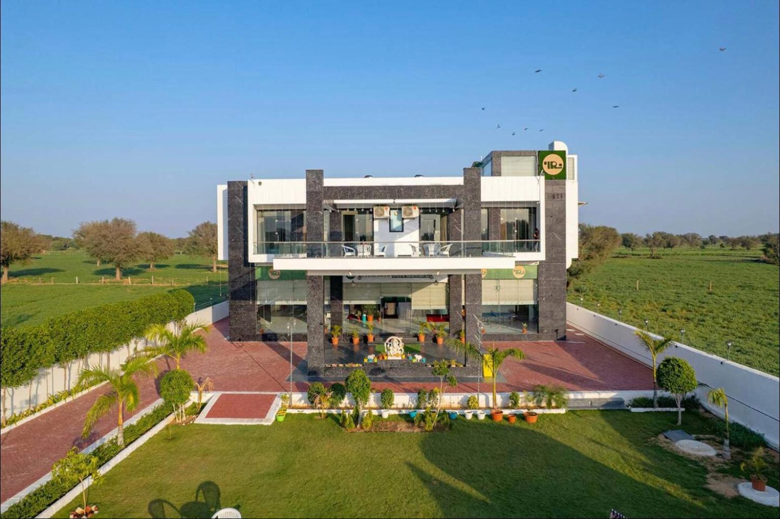 Iris Heaven'Z By Radha Rani Resort Divisione di Divisione di Jaipur Esterno foto